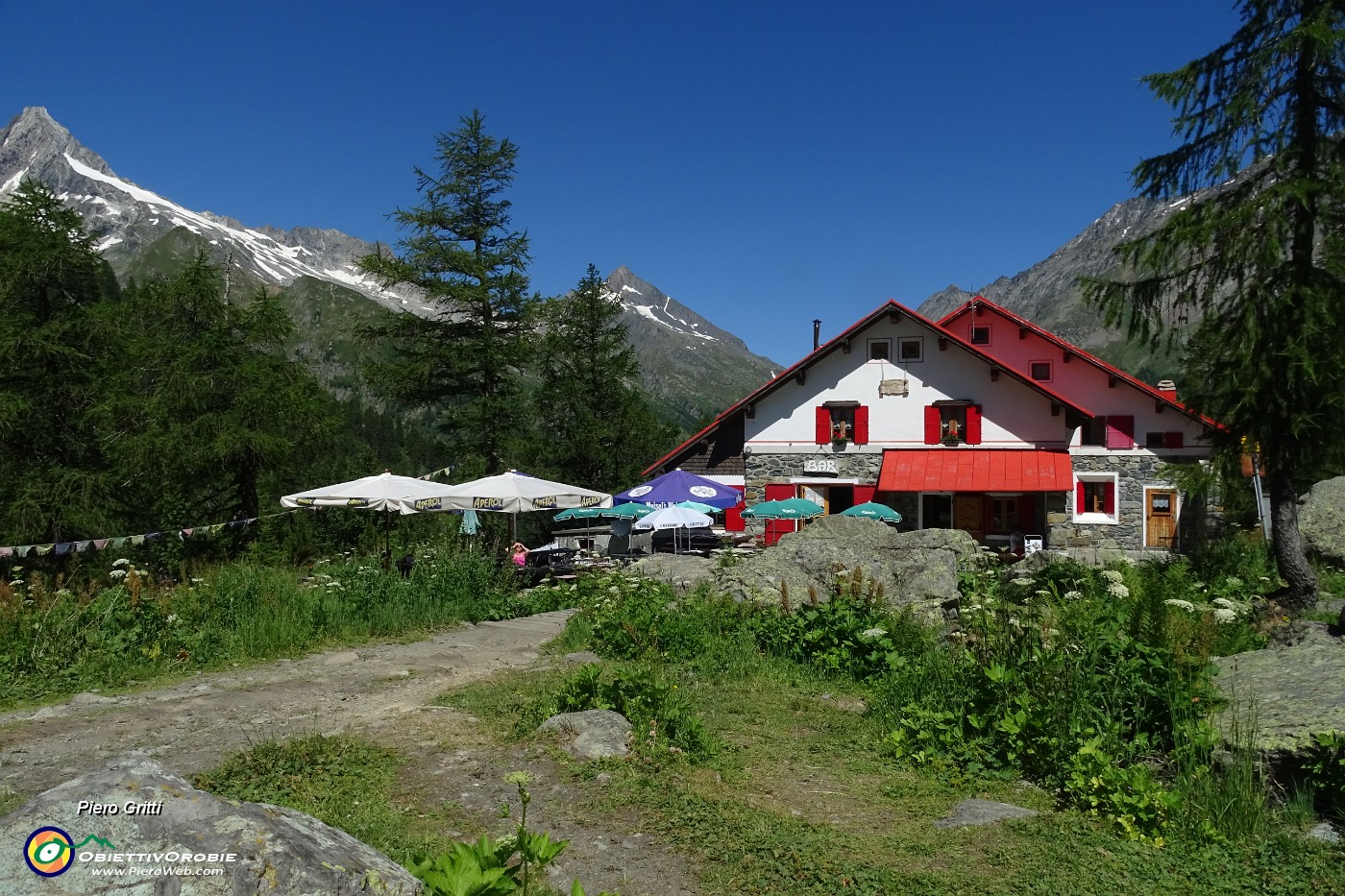 25 In Alpe Ventina al Rif. Gerli-Porrro (1965 m) .JPG